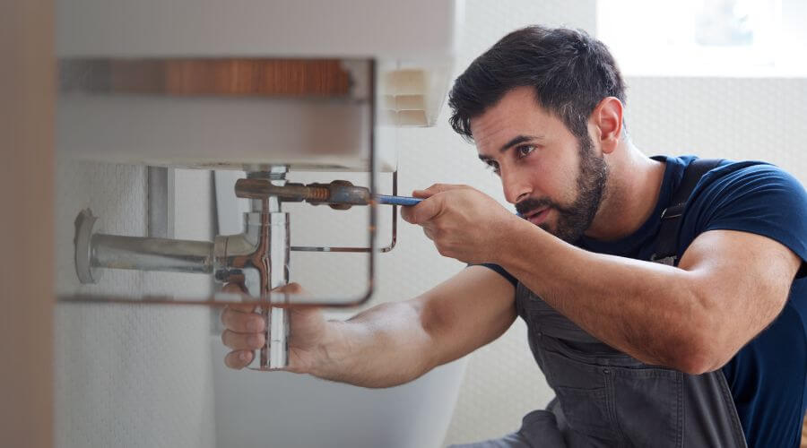 Hot water issue at sink in Mount Ayr, IN